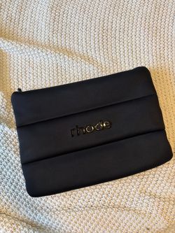 Rhode Oversized Bubble Bag black laptop case