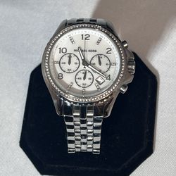 Excellent Women’s Michael Kors Watch