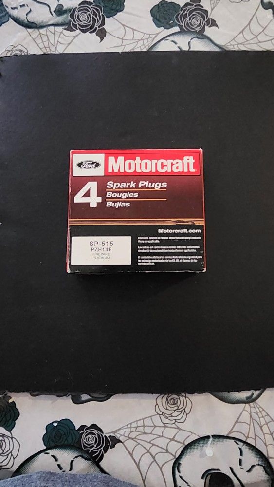 ford motorcraft 4 spark plugs SP-515 PZH14F fine wire platinum