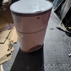 Dekor Diaper Pail 