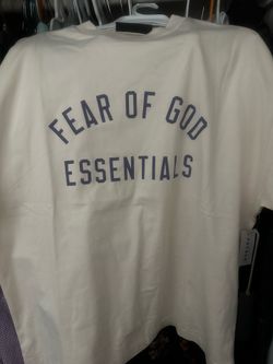 ESSENTIALS top cream