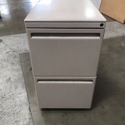 File Cabinet On Rollers 