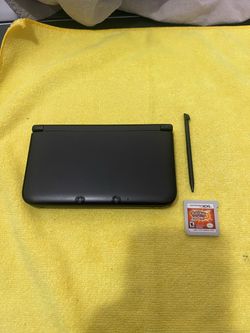 Nintendo 3ds xl black with pokemon sun
