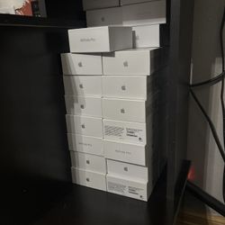 AirPods Pro Gen 2 (READ DESCRIPTION)