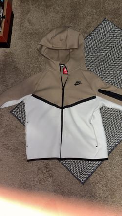 Nike Tech