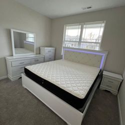 30% Off On Brand New Complete Bedroom Set. Premium Quality