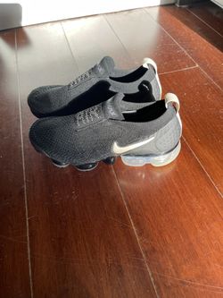 Nike AirMax Vapor Max Black And White Women Size 6