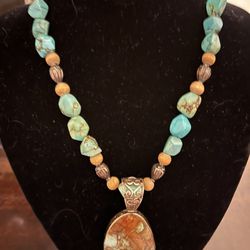 Turquoise  Stone  Pendant Necklace 