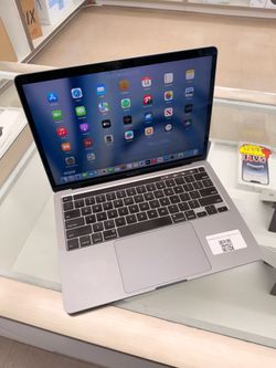 MacBook Pro 2020 i5 8ram 1TB