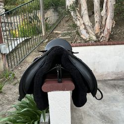 17.5 Inch Wintec 250 Saddle