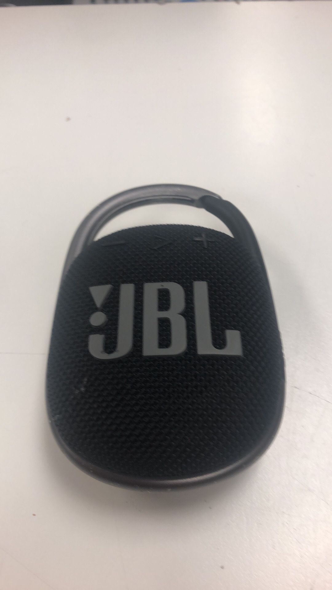 JBL Clip 4