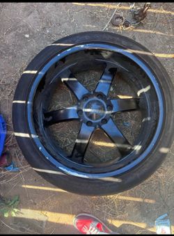 6 lug Chevy rim 22inch