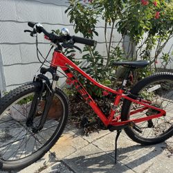 Trek Precailiber 24in Bike 