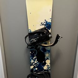 K2 Skyla 146cm  Snowboard, K2 Cinch Bindings and Travel Bag