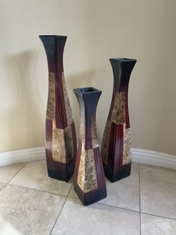 Set Of 3 Vases