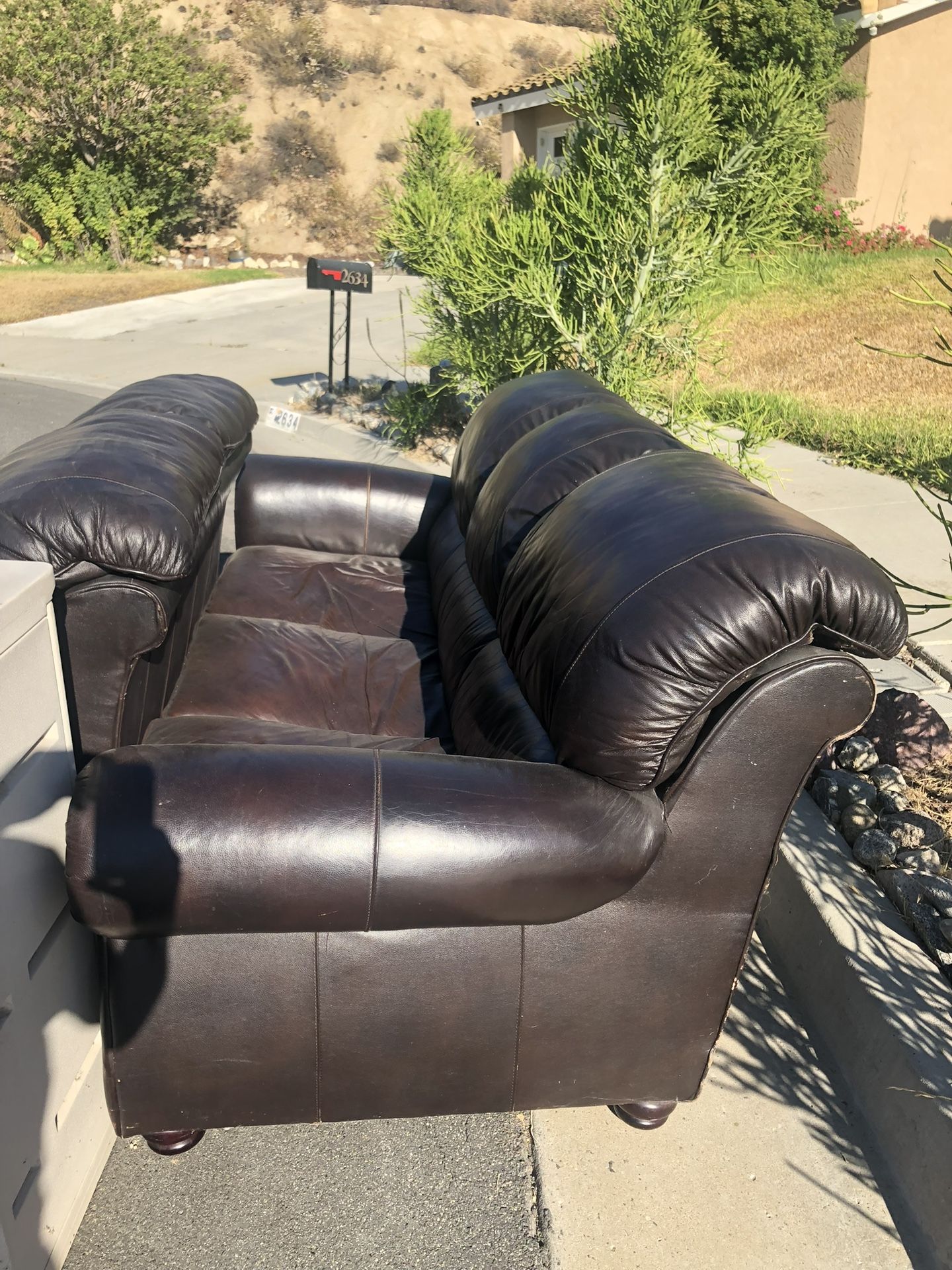 Free couches for pick up. for Sale in Norco, CA OfferUp