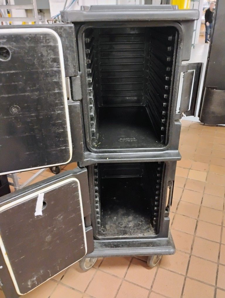 Pan Carriers
Cambro