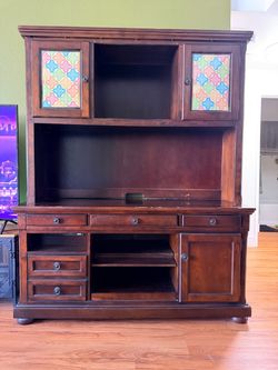Desk hutch
