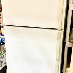 Standard GE Refrigerator 
