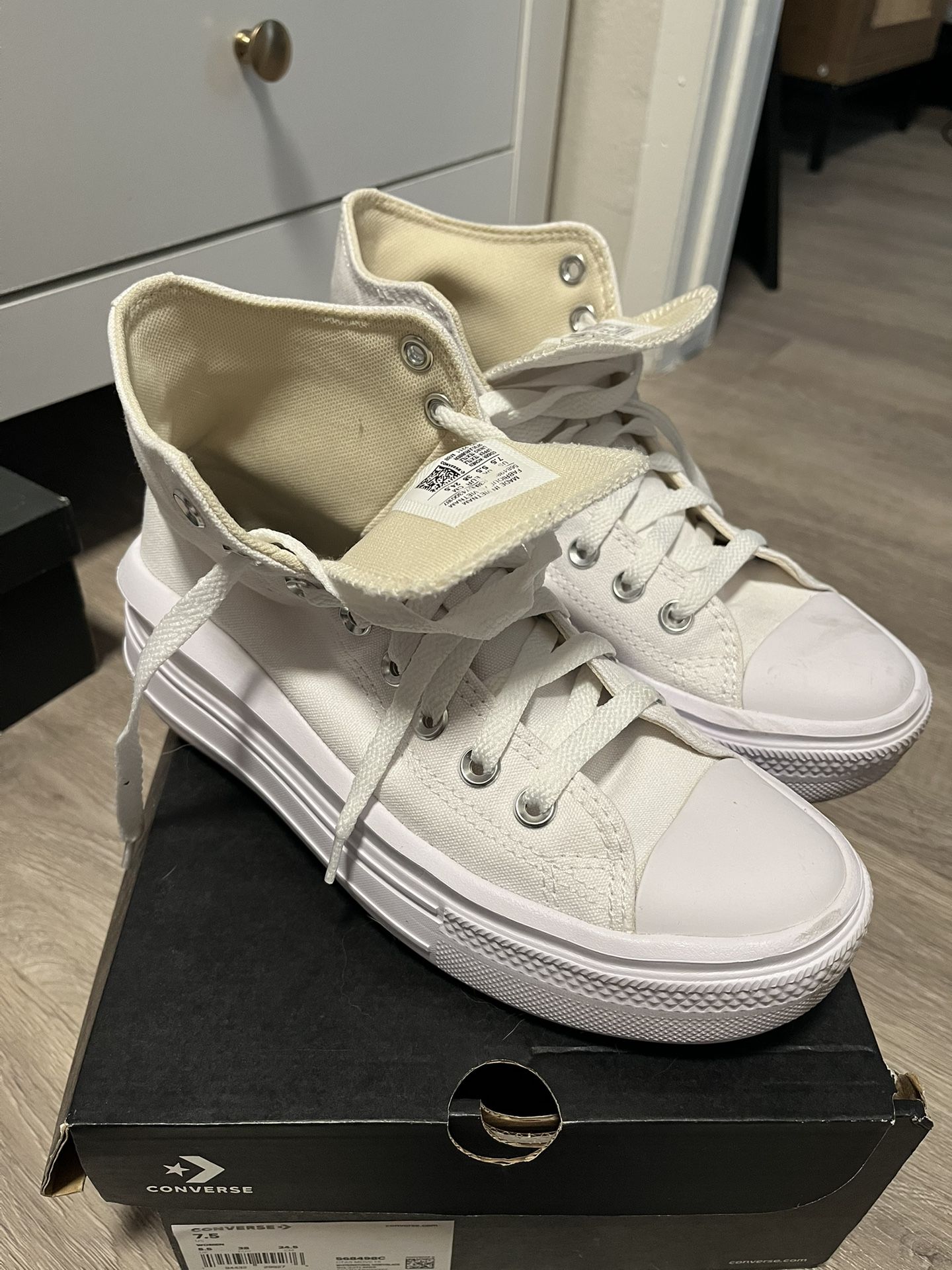 converse shoes
