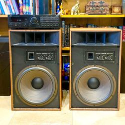 (2) 1980’s 15” 🔈 3-way Audiophile Speakers + Receiver 