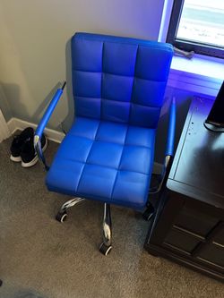 Small office chair