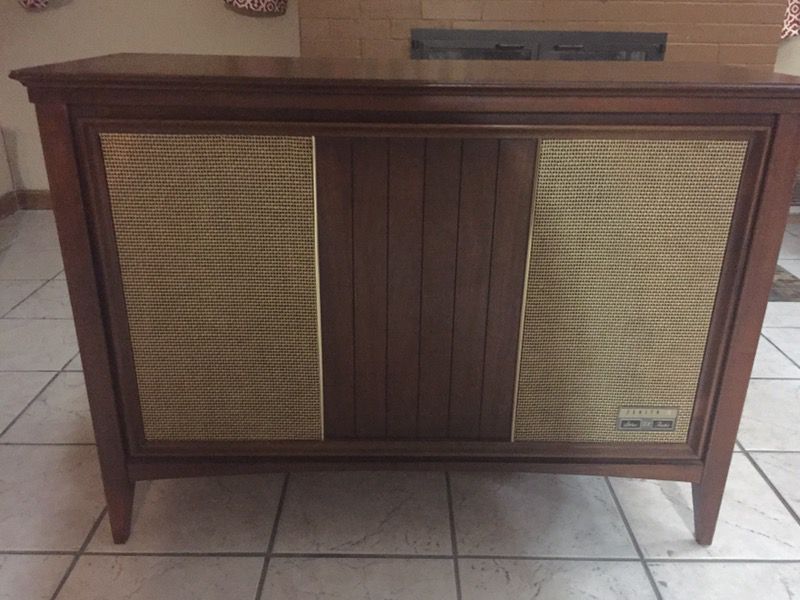1960 Zenith Stereo and Record Player Console