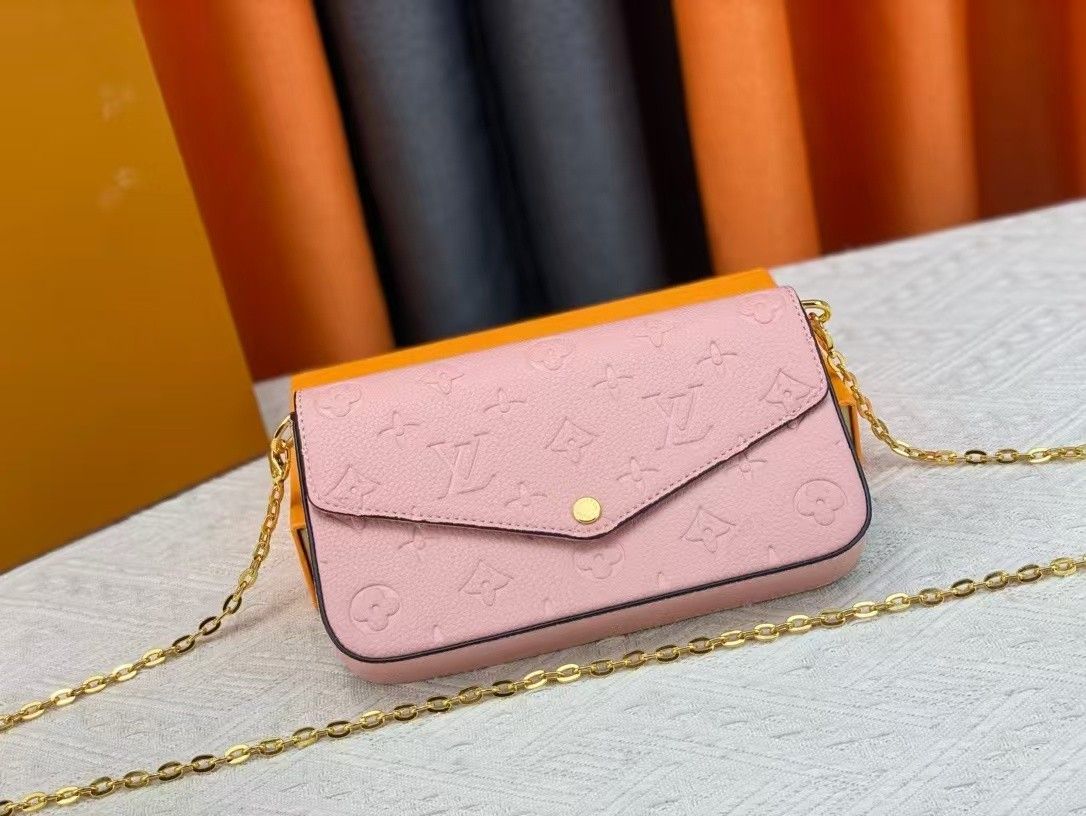 Lv Classic handbag