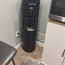 Water Dispenser 