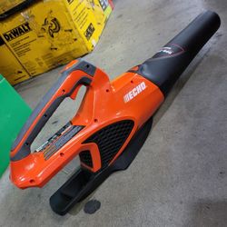 ECHO 56v CORDLESS LEAF BLOWER 158 MPH 549 CFM 