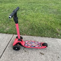 Kids Scooter Collapsible And Light Up Wheels 