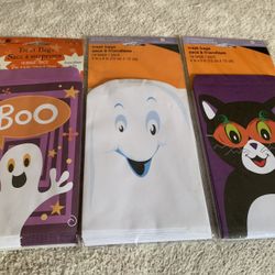 Halloween treat bags, 36 total BAGS / SACS 4 in x 6 in new
