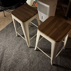 Counter Height Stools 