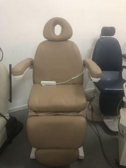 Aesthetic Power Chair