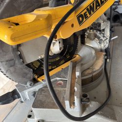 Dewalt 12 Inch Double Bevel Miter Saw