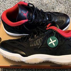 Jordan 11 Low Breds sz11 (original box)