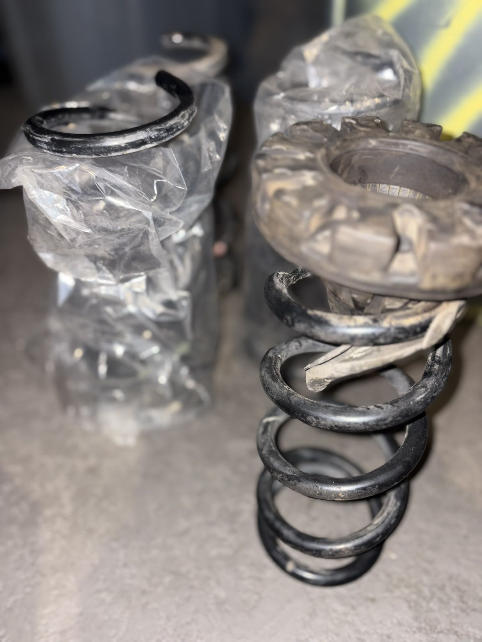 G35/37 Sedan Springs