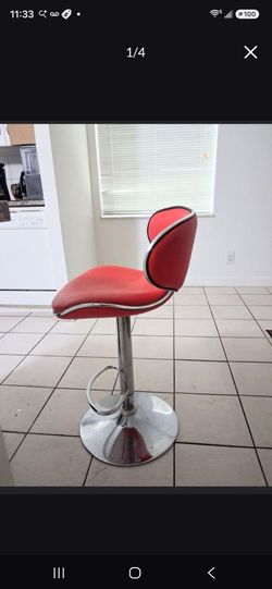 Make a Cash Offer for 3 Bar Stools