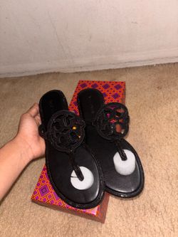 Brand new Tory Burch women sandals size 6 and size 7 100$ each