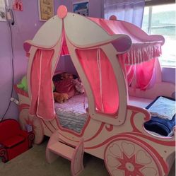Beautiful princess bed twin $550 obo