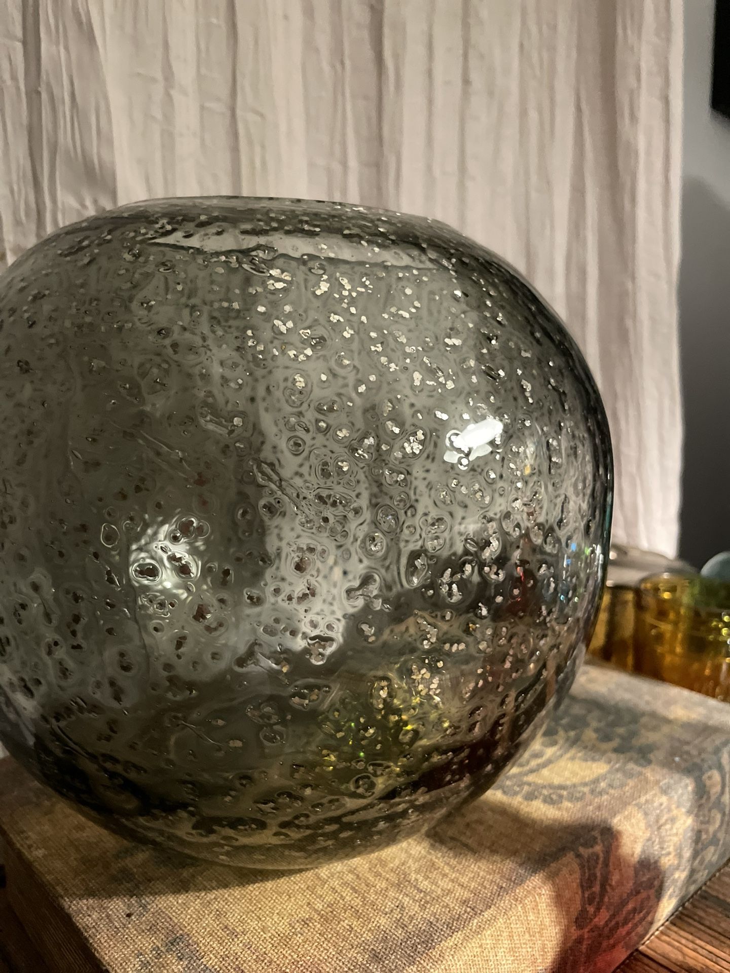 West Elm hand-blown Smoke Glass glass With Silver Speckles bowl vase.🏺