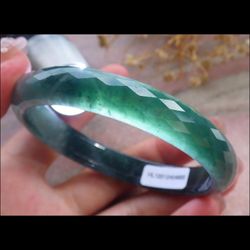 112041 VS Certified Jadeite Green JADE Diamond cut Bangle Bracelet 59mm