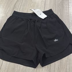 Alo black shorts size M/L