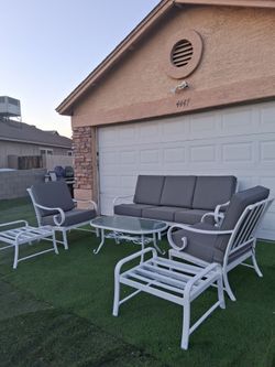 Patio Furniture Good Condition