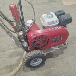 Titan PowrTwin 8900 Plus Gas Hydraulic Airless Paint Sprayer 