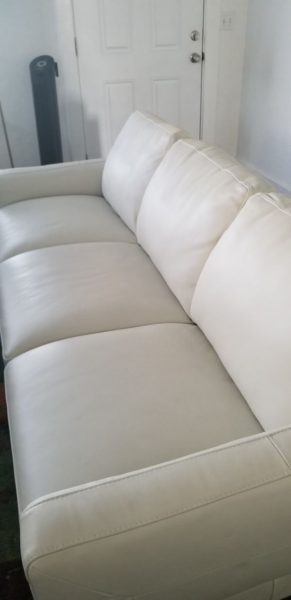 Cream Leather Sofa For In On Wa Offerup