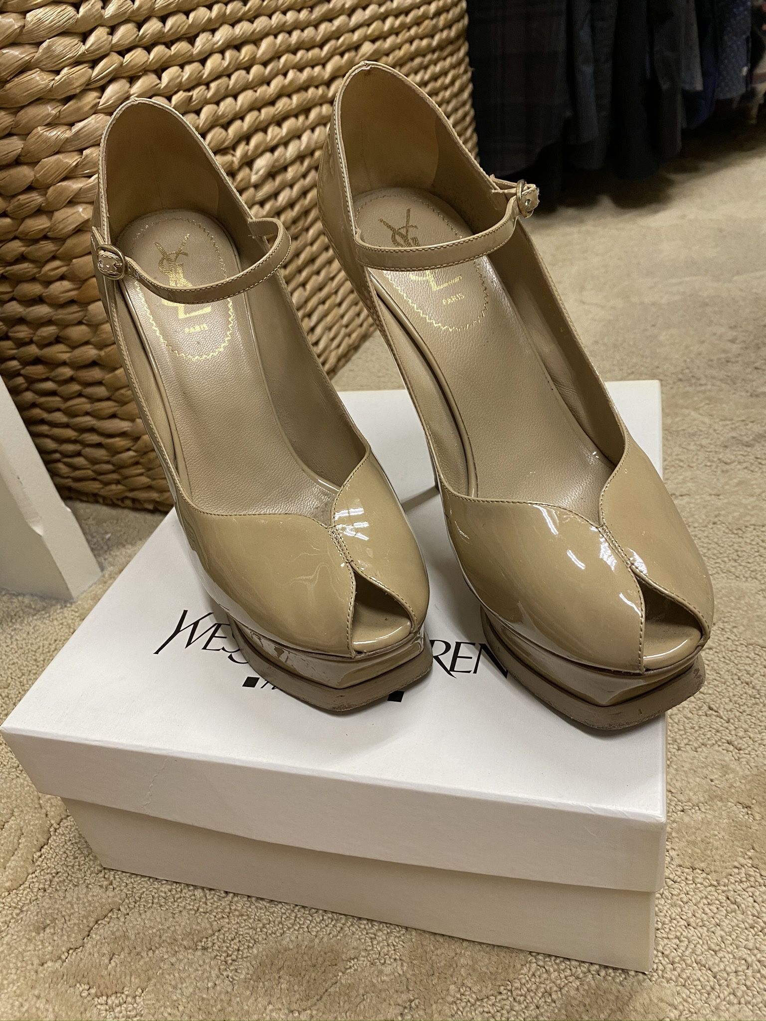 Pump/ YSL Tribute Pump/ Yves Saint Laurent
