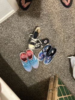 Youth girls shoes sz 2