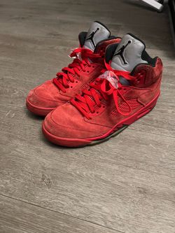 Men’s Jordan retro 5 red suede size 8