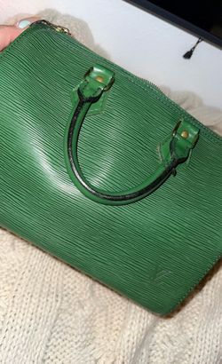 Kelly green iv purse